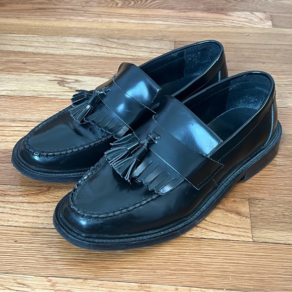 COPY - Urban Outfitters Carter Tassel Leather Loafers!! - Picture 4 of 5